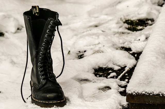 boty ve sněhu.jpg
